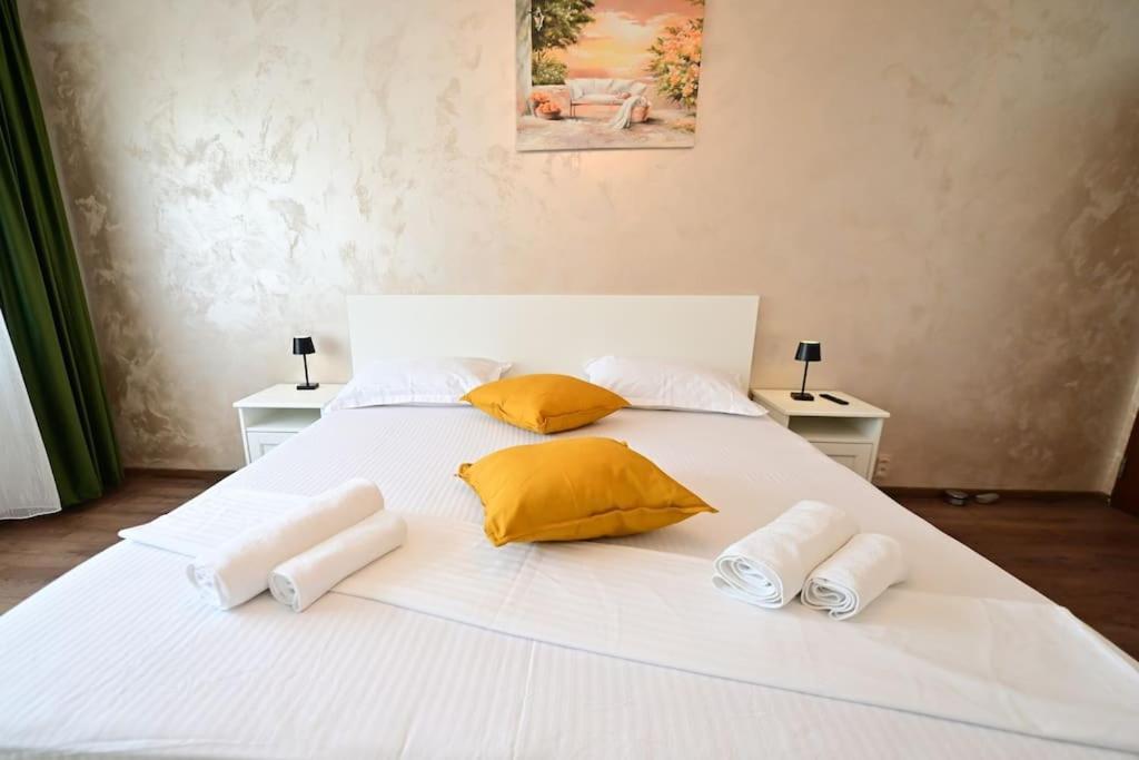 Flh - Apartament Damar Sibiu Exterior photo